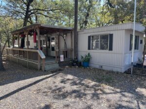 Mobile home · Lot 38 — 1978 — photo 2